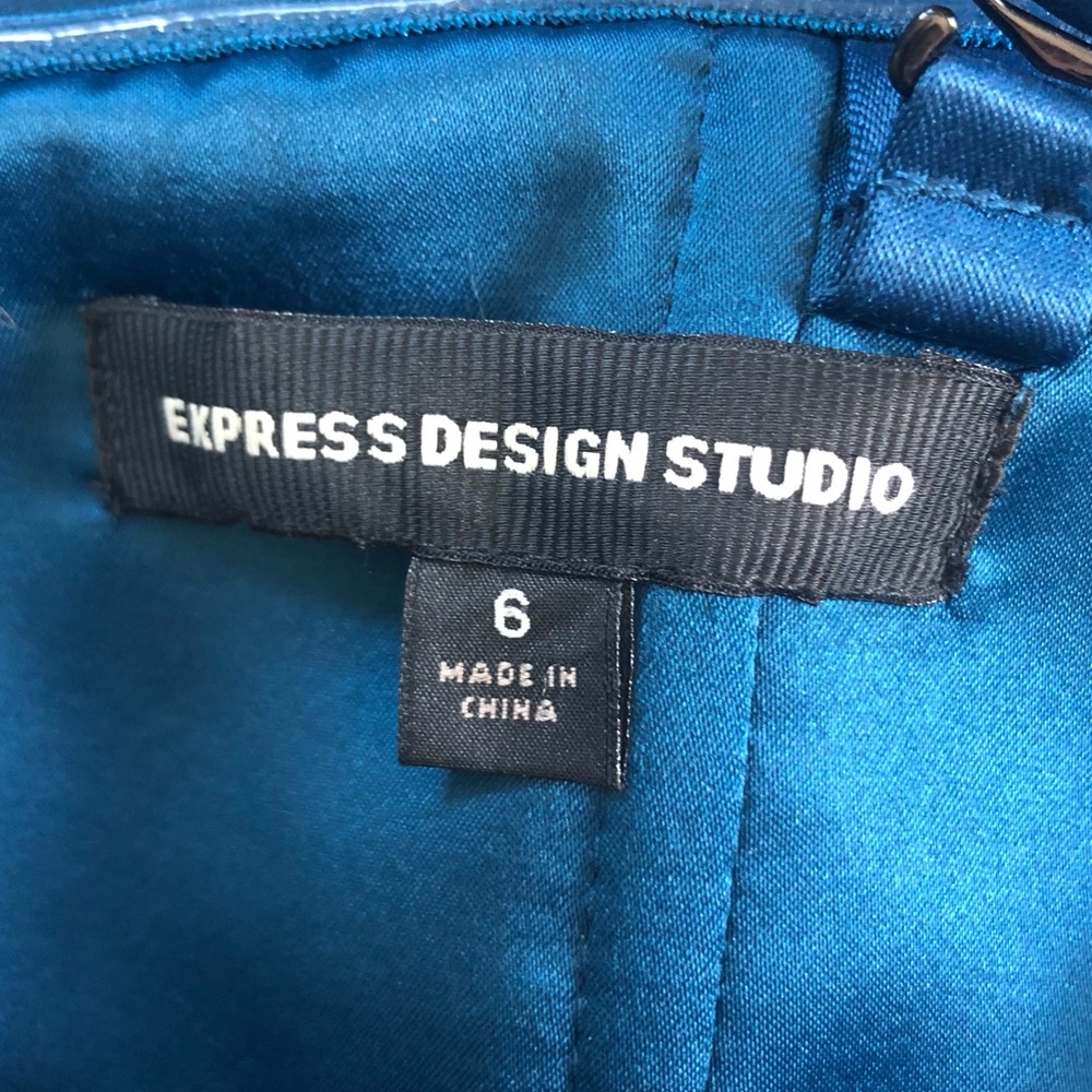 Express Studio Dress - Picture 6 of 6